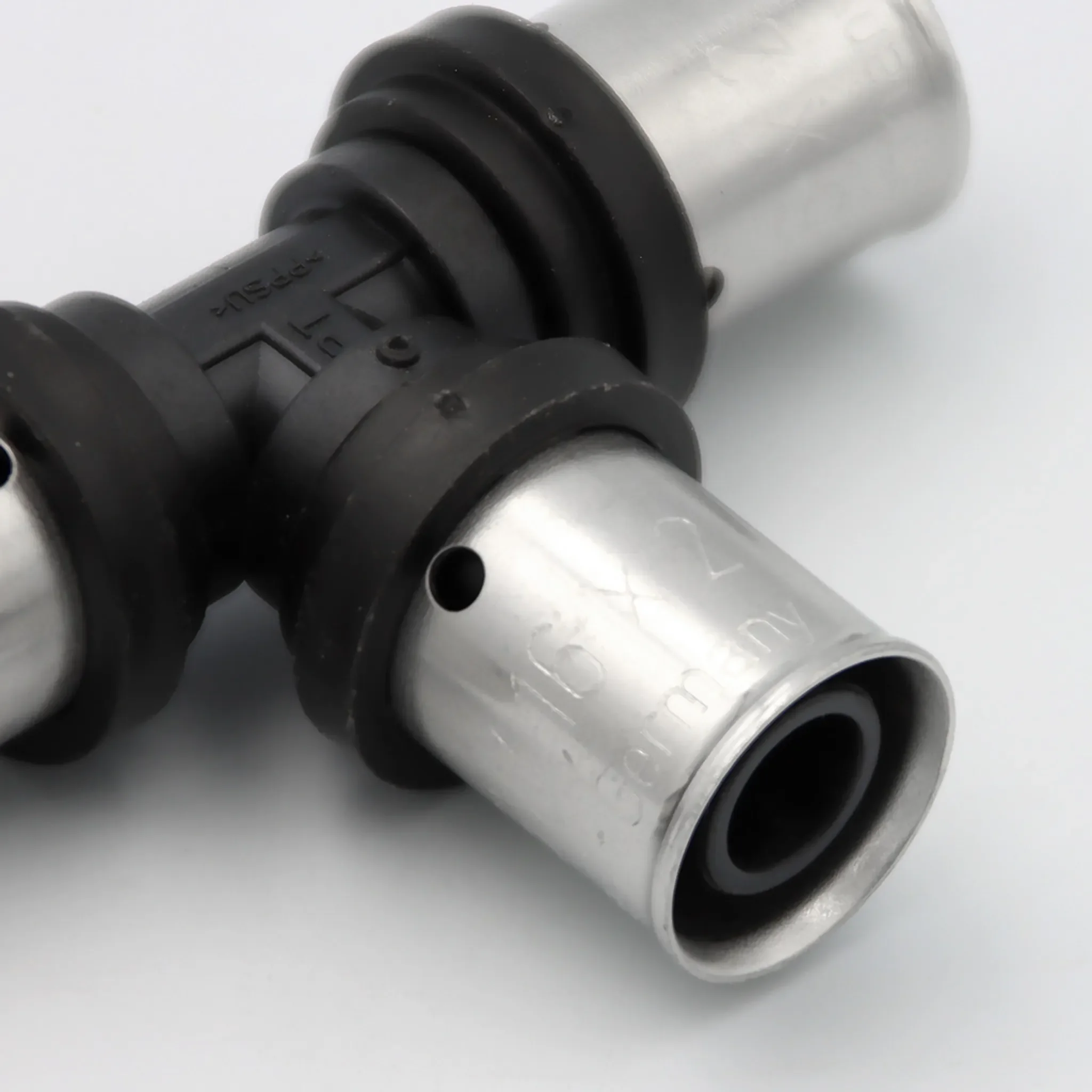Pipetec Press-T-Stück PPSU 16 × 2 mm – allseitig gleich